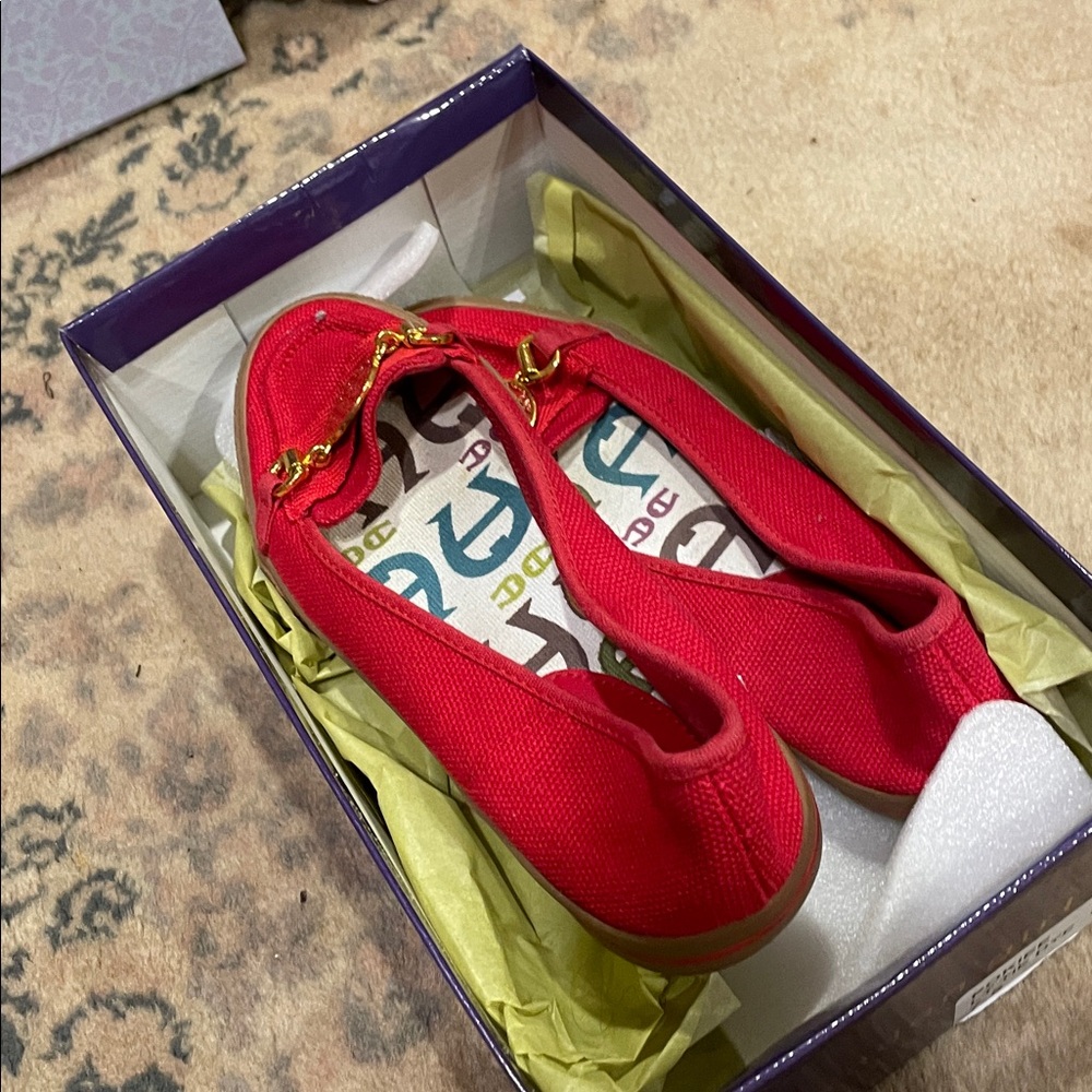 Red Canvas Ballet Flats with Gold Chain